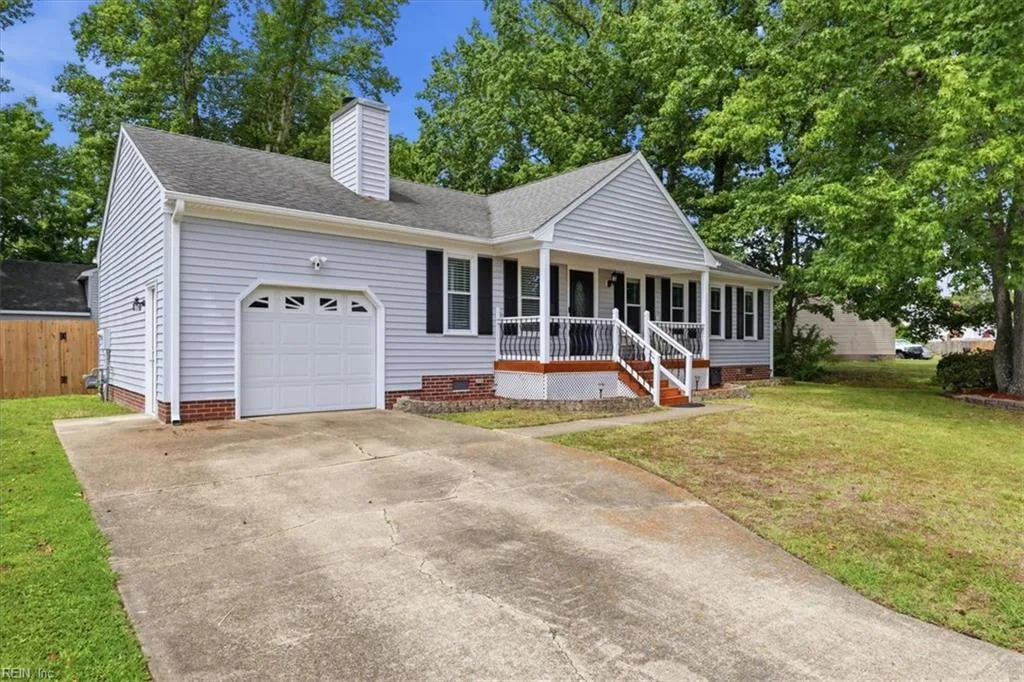 2312 Piers LNDG, CHESAPEAKE VA 23323