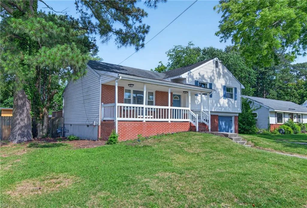 32 Lancaster TER, HAMPTON VA 23666