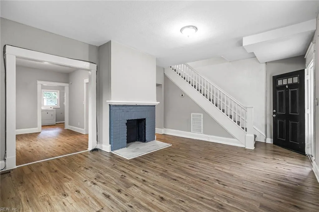 123 Rogers Ave, Norfolk — photo