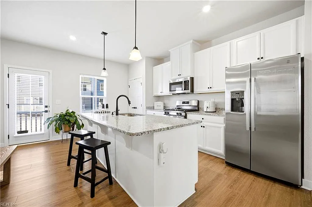 1214 Gunboat DR, SUFFOLK VA 23435