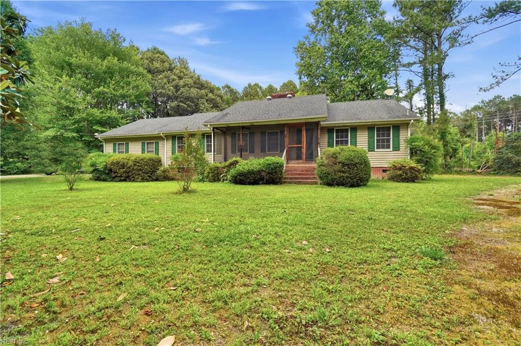 273 Sweatt RD, SUFFOLK VA 23438