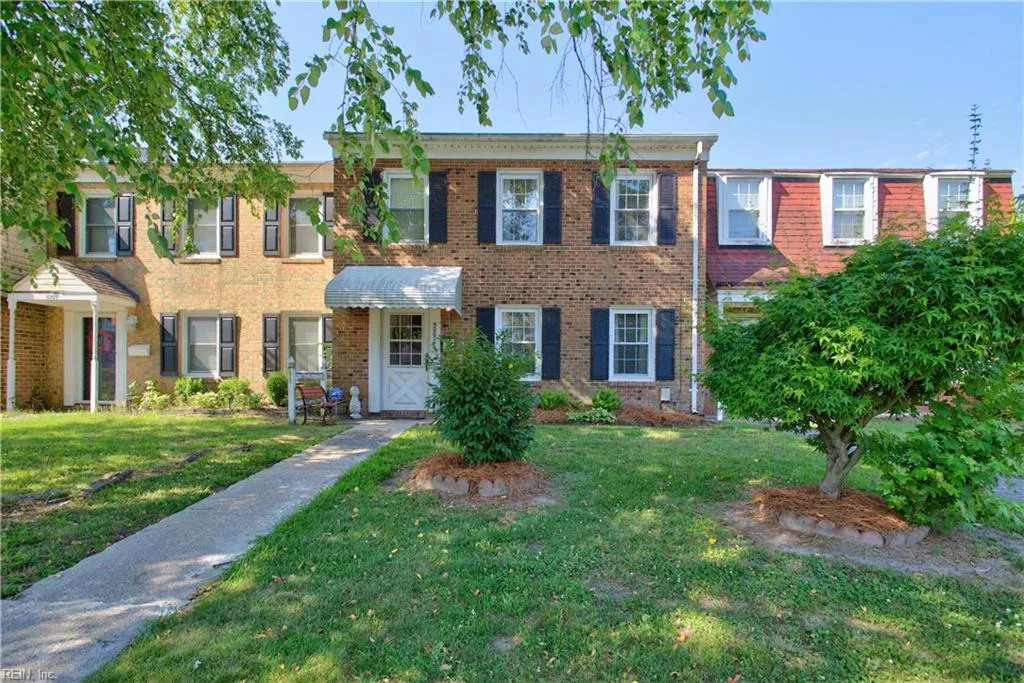 5207 Clover Hill DR, PORTSMOUTH VA 23703