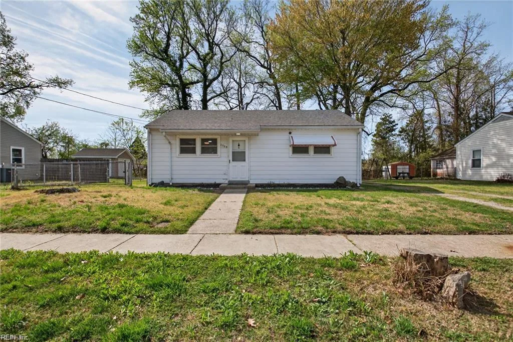 2505 Lofurno RD, CHESAPEAKE VA 23323