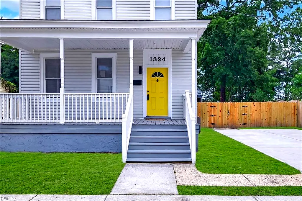 1324 Richmond Ave, Portsmouth — photo