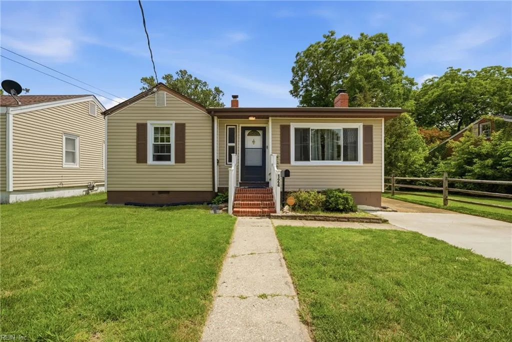 124 Cambridge PL, HAMPTON VA 23669