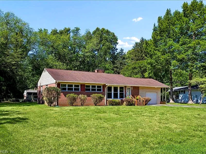 122 Stanley DR, WILLIAMSBURG VA 23185