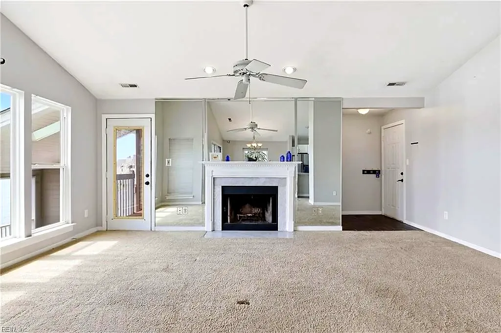 246 Dockside Dr #C, Hampton — photo