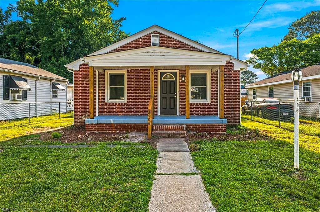 406 Fuller St, Suffolk — photo