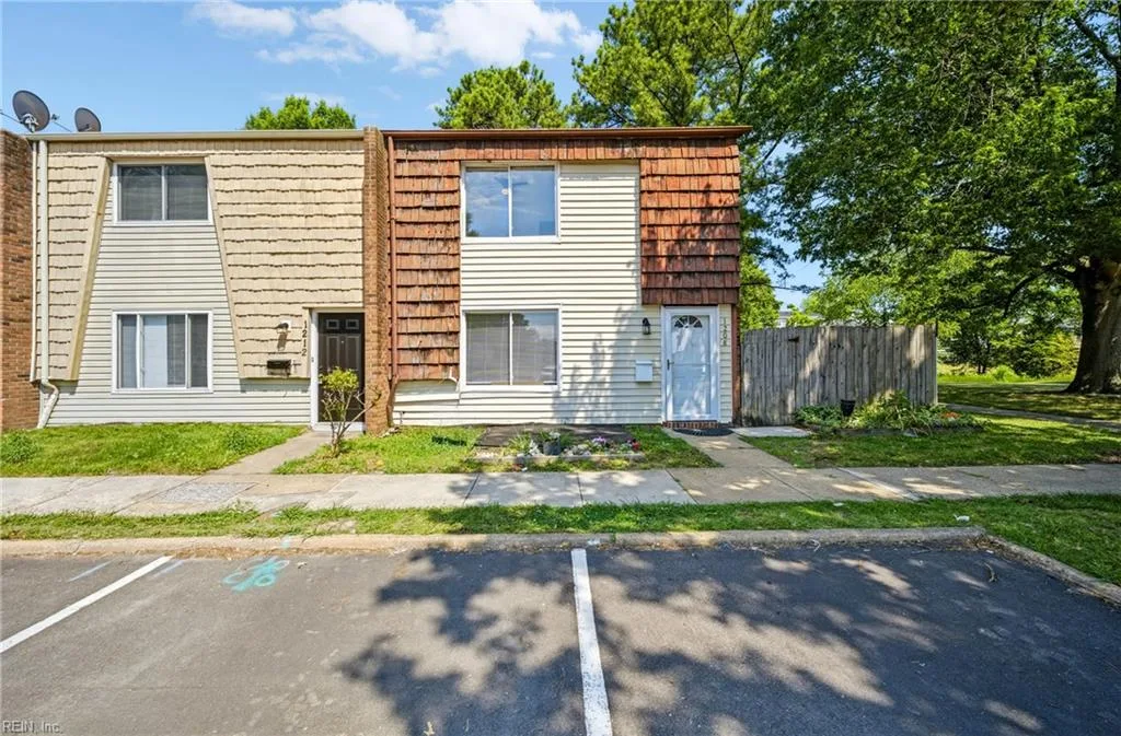 1208 Green Cedar LN, VIRGINIABEACH VA 23453