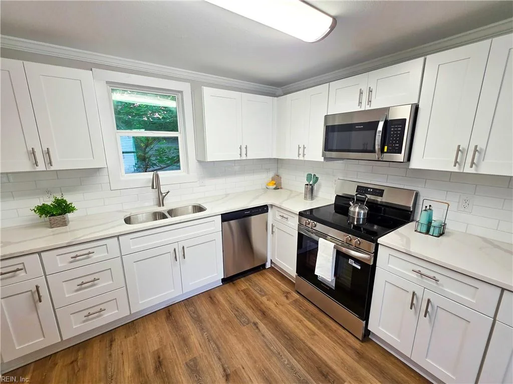 214 Knight ST, SUFFOLK VA 23434