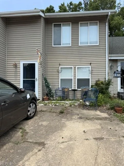 342 Falling LN, VIRGINIABEACH VA 23454