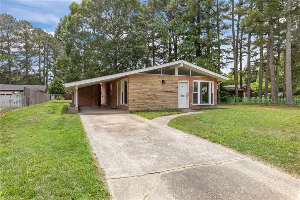 152 Gene AVE, SUFFOLK VA 23434