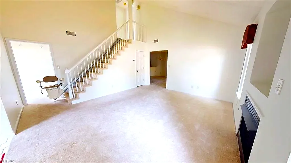 902 Miller Creek Ln, Newport News — photo