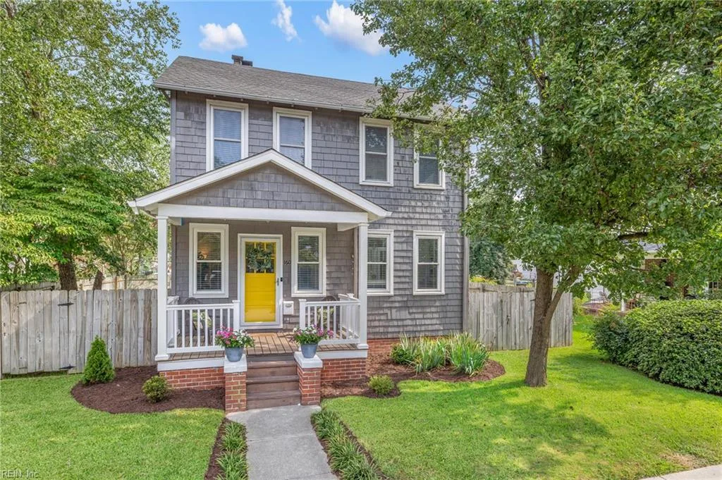 160 W Ocean AVE, NORFOLK VA 23503