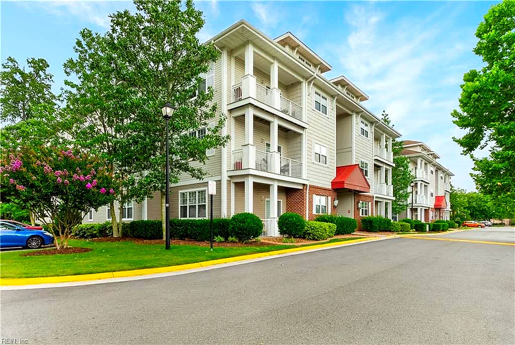 912 Southmoor DR #202, VIRGINIA BEACH VA 23455