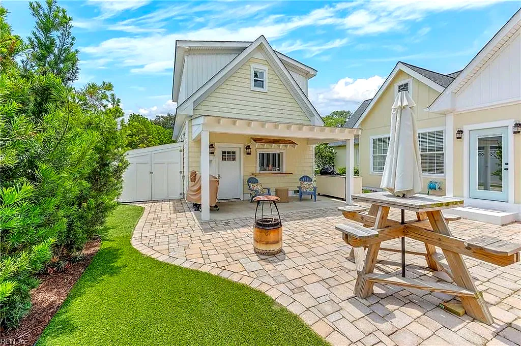 2228 Starfish Rd, Virginia Beach — photo