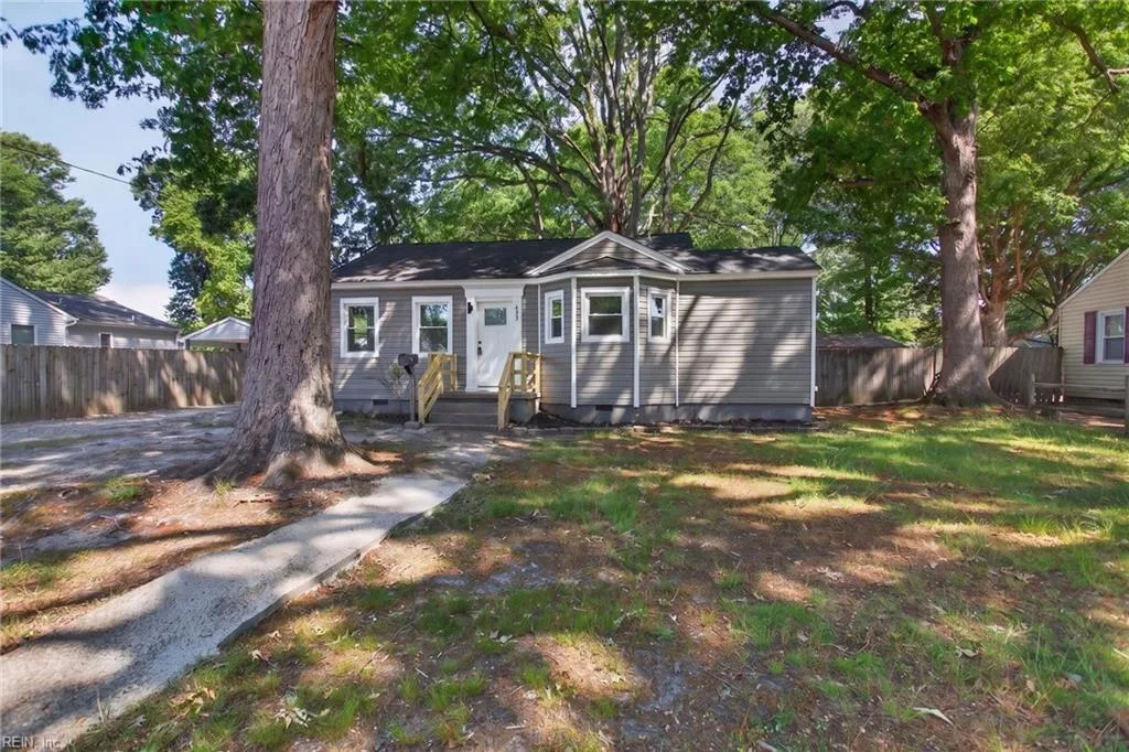 635 Highland CT, NEWPORTNEWS VA 23605