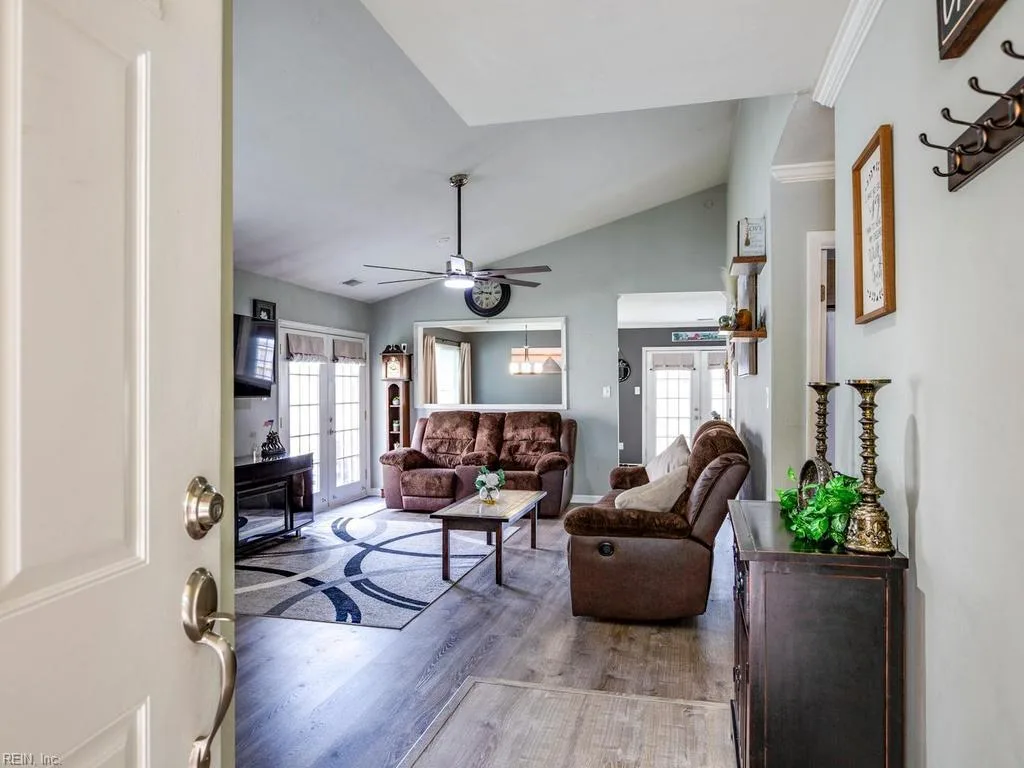3440 Daffodil Cres, Virginia Beach — photo
