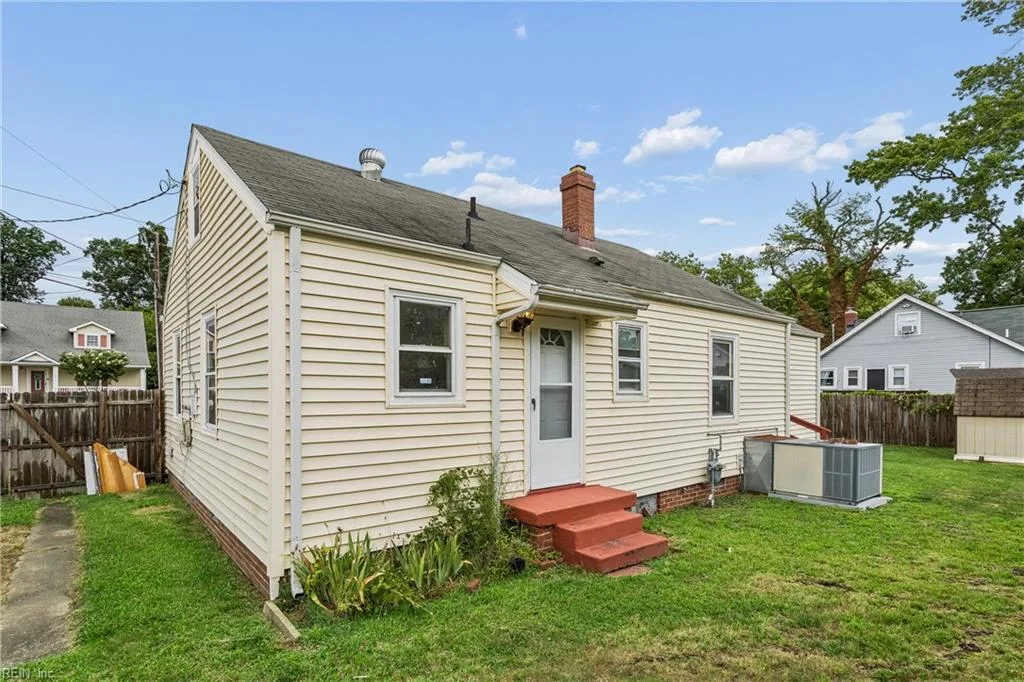3308 Matoaka Rd, Hampton — photo