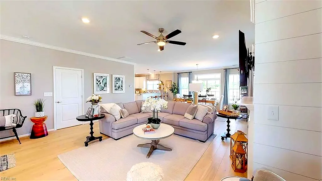 2055 Charwood Dr, Chesapeake — photo
