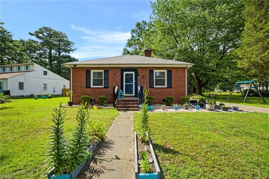 2204 Battery Park RD, CHESAPEAKE VA 23323