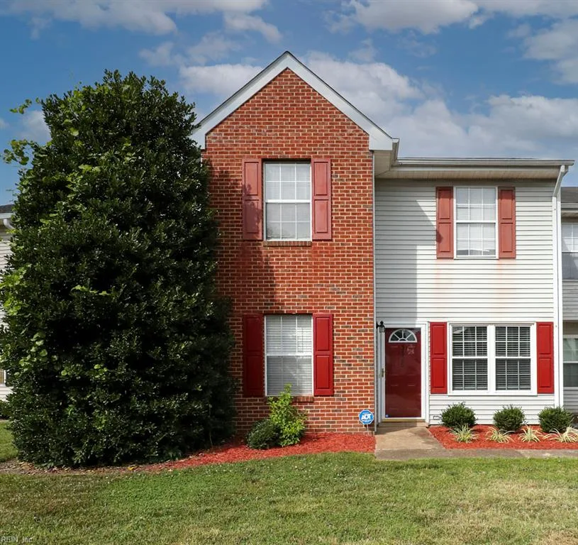 3325 CLOVER MEADOWS DR, CHESAPEAKE VA 23321