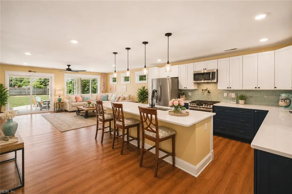 1521 Bradford RD, VIRGINIABEACH VA 23455