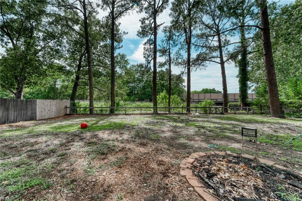 5809 Lancelot Dr, Virginia Beach — photo