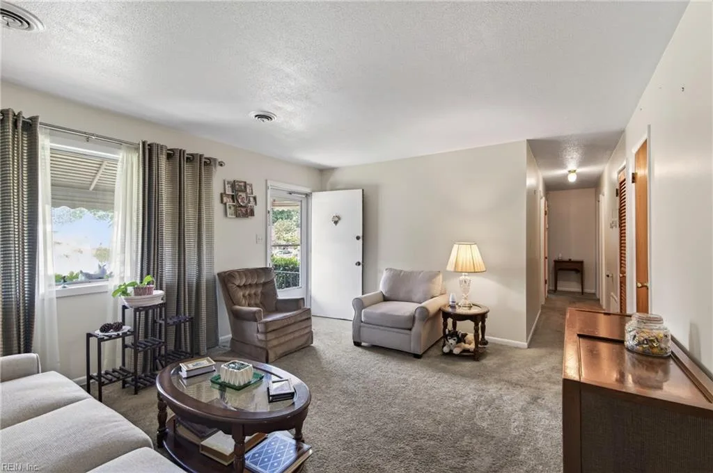 146 Ruston Dr, Newport News — photo