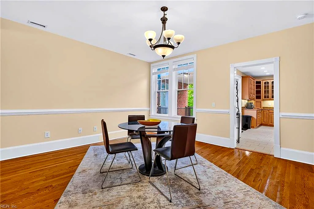 736 W Princess Anne Rd #402, Norfolk — photo