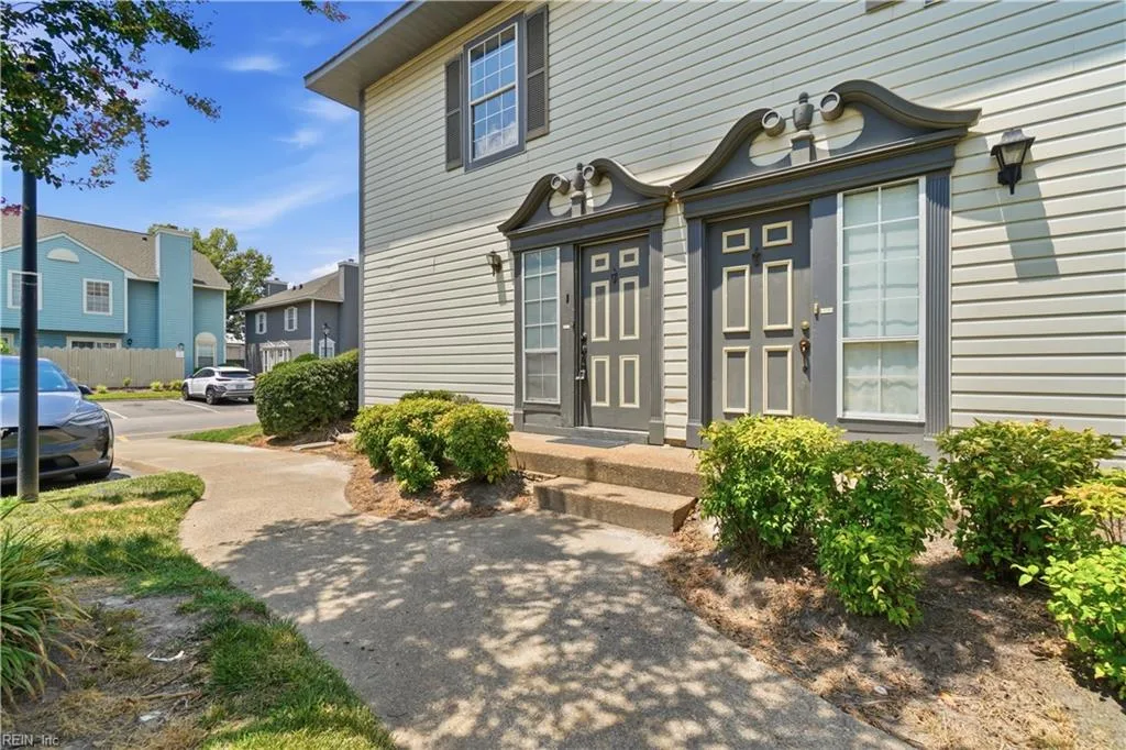 317 Ferdinand CIR, VIRGINIABEACH VA 23462