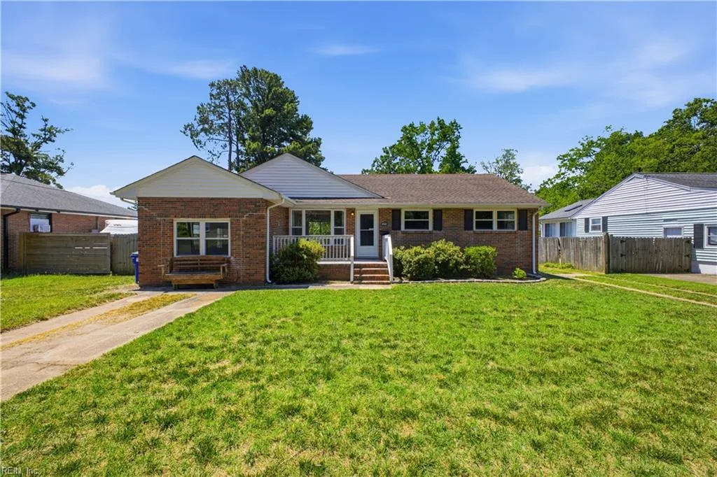 8450 Lynn River RD, NORFOLK VA 23503