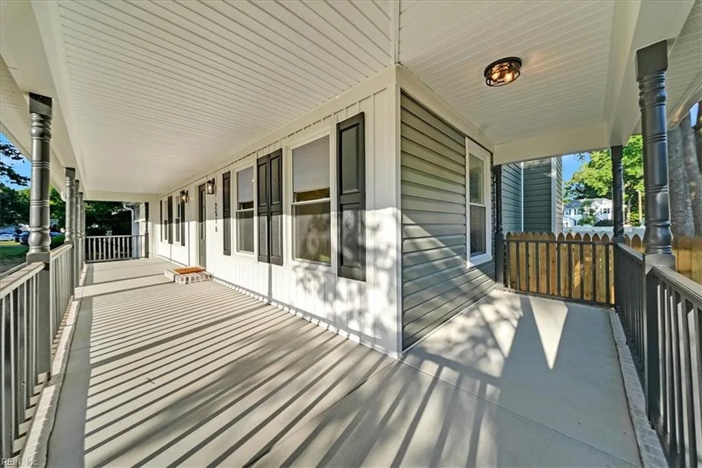 2516 Locust Grove Ln, Virginia Beach — photo