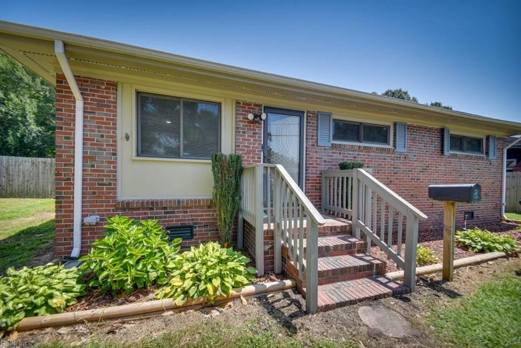 216 Matt LN, VIRGINIABEACH VA 23454