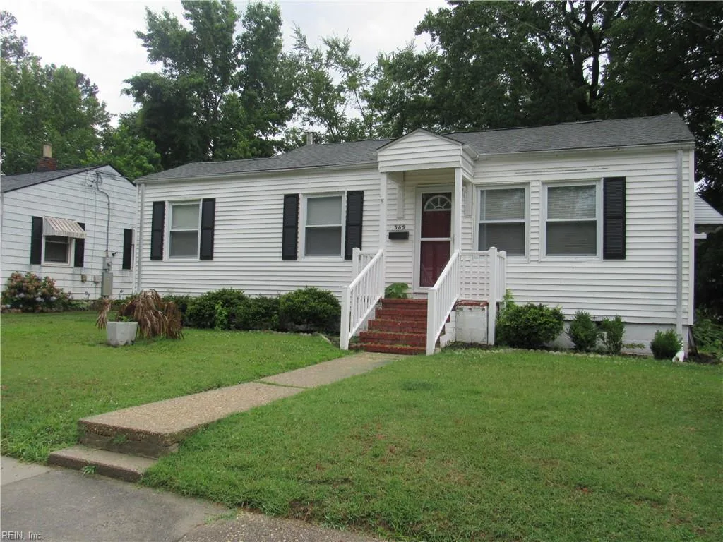 565 Ashton Ave, Franklin — photo