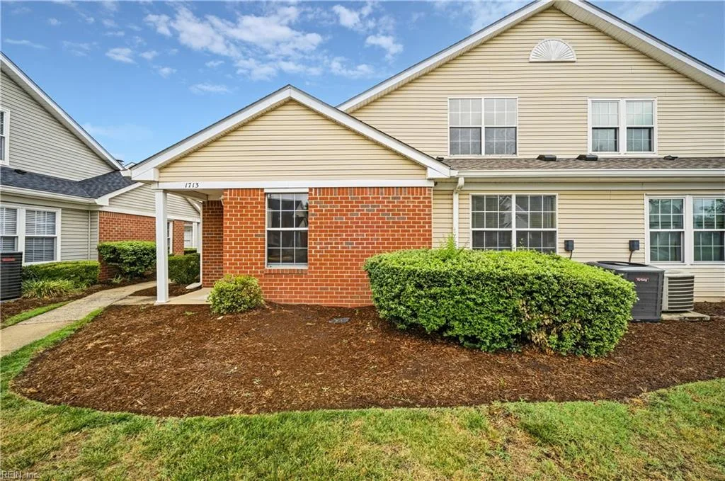 1713 Orchard WAY, CHESAPEAKE VA 23320