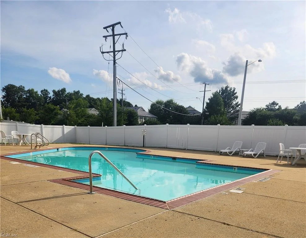 1713 Orchard Way, Chesapeake — photo