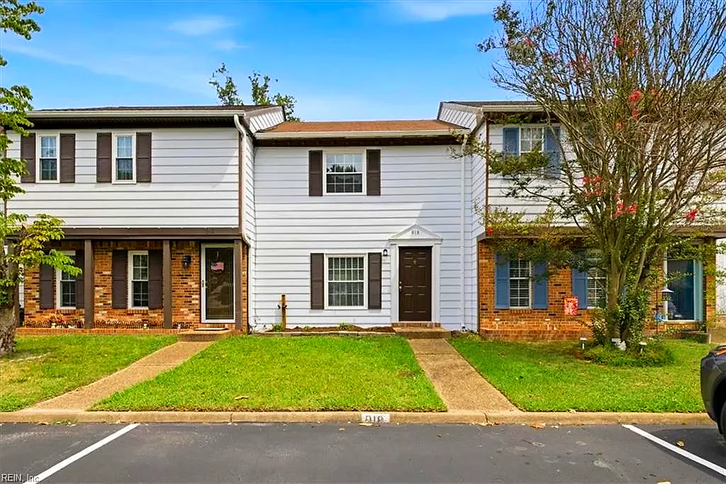 918 Seabreeze CT, CHESAPEAKE VA 23320