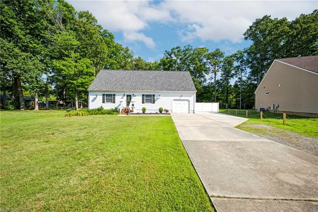 67 Huber RD, NEWPORTNEWS VA 23601