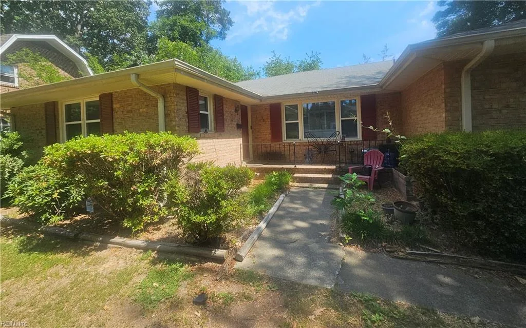 361 Jonathan CT, NEWPORTNEWS VA 23608