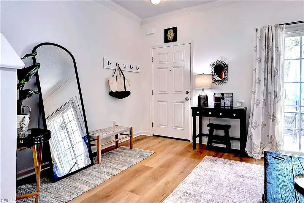 1805 Duntrune Gln, Williamsburg — photo