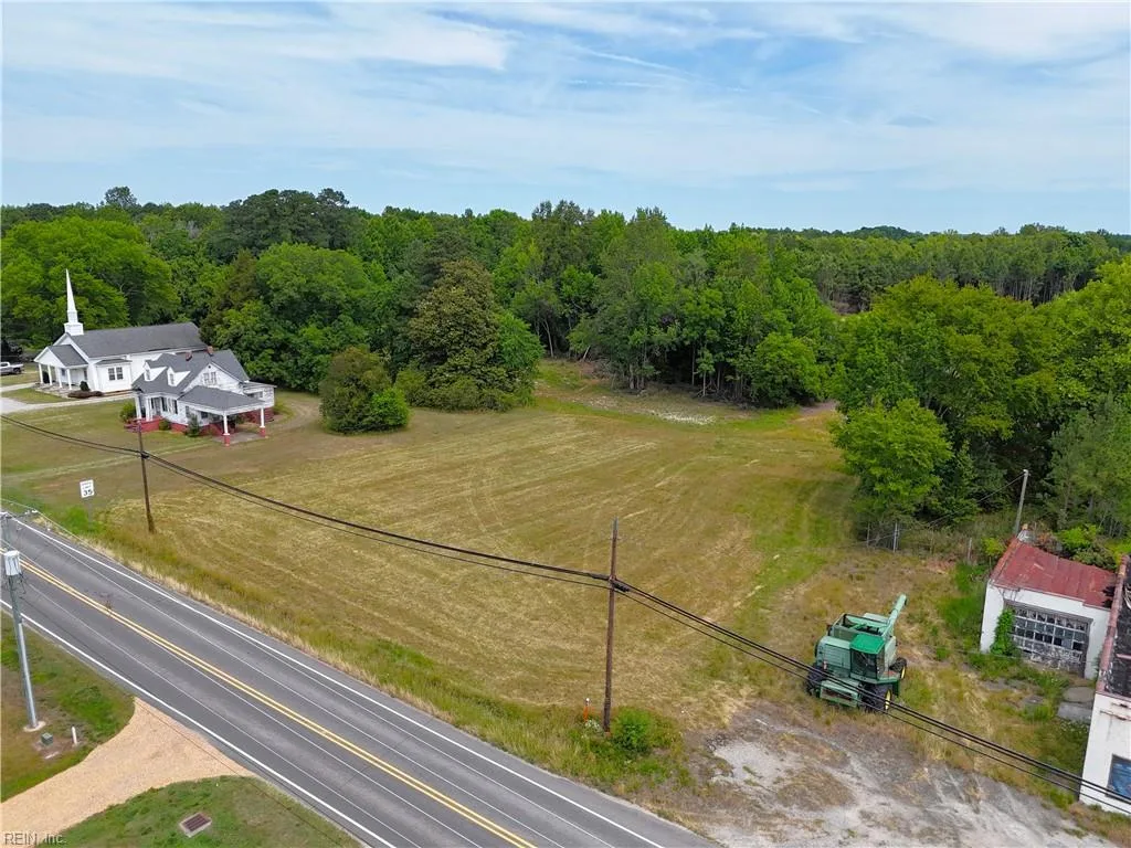 .51+Ac Colonial Trl E, Surry — photo
