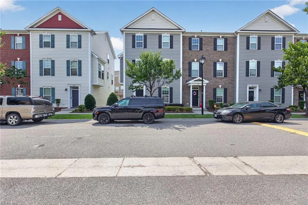 225 Feldspar ST, VIRGINIABEACH VA 23462