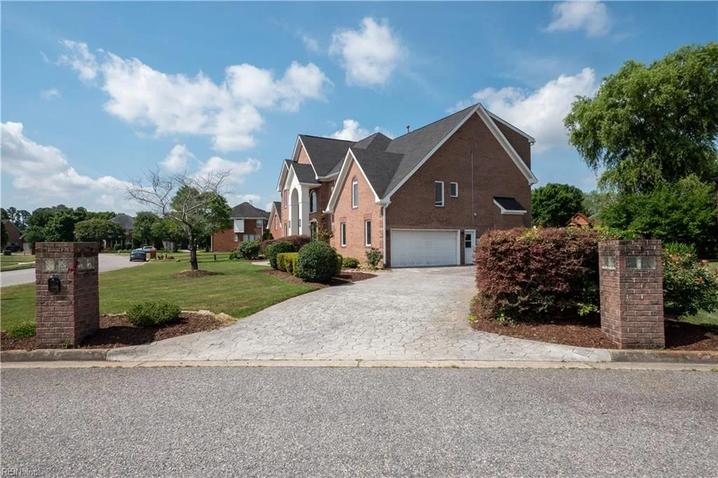 1905 Lancing Crest Ln, Chesapeake — photo