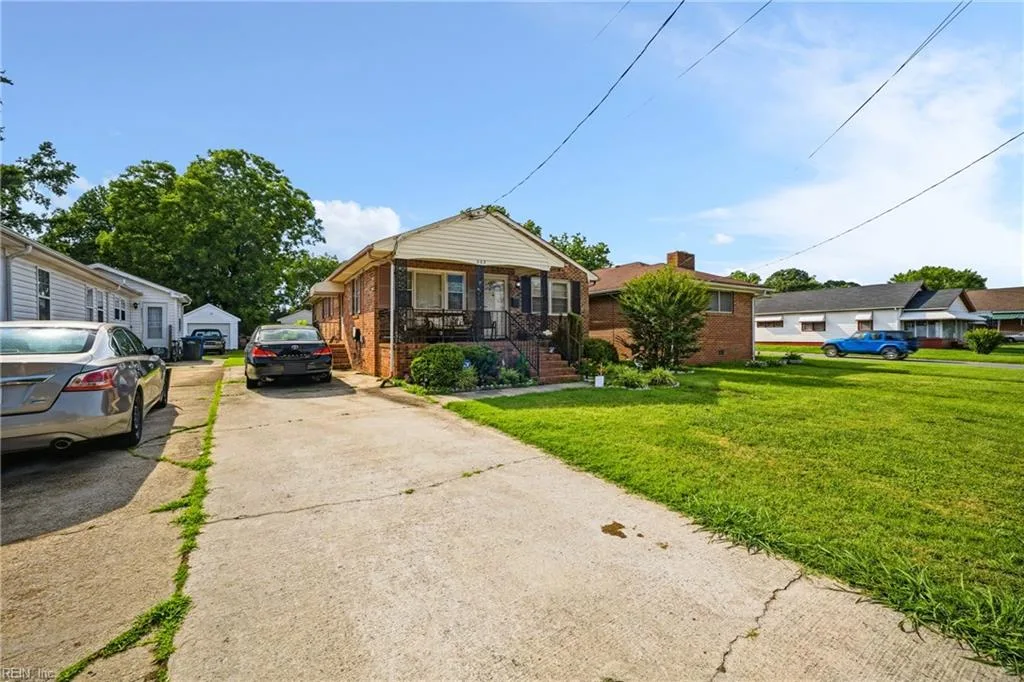 203 Maple ST, SUFFOLK VA 23434