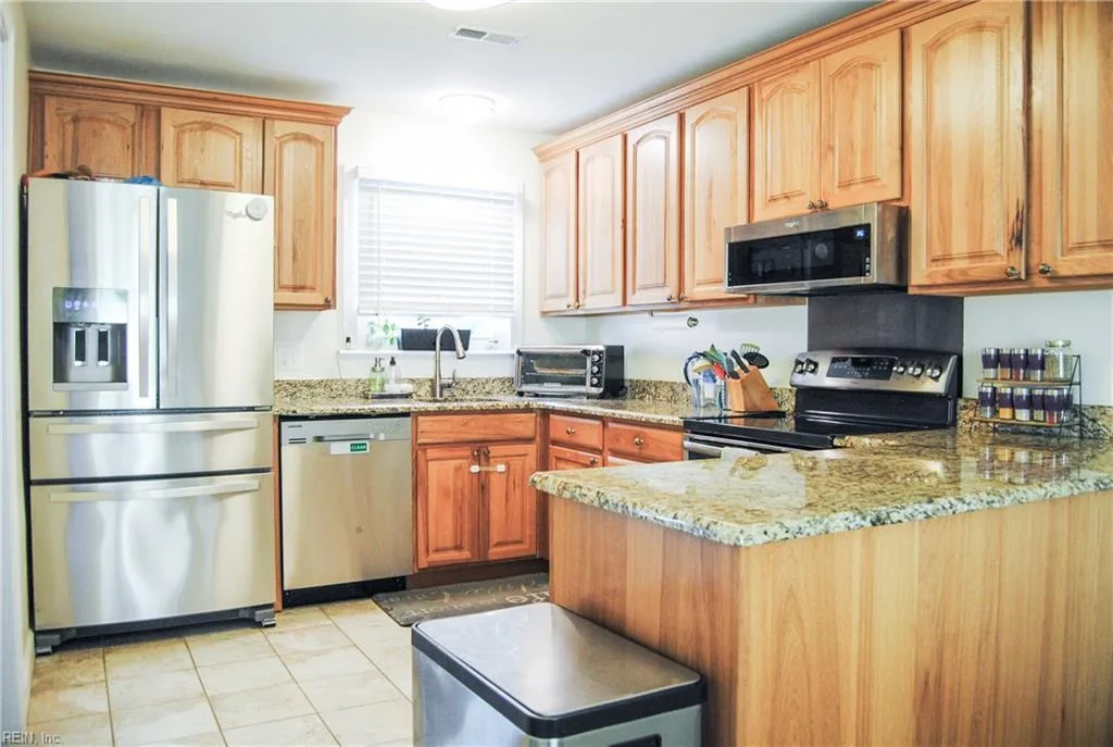 408 Old Forge Ct, Virginia Beach — photo