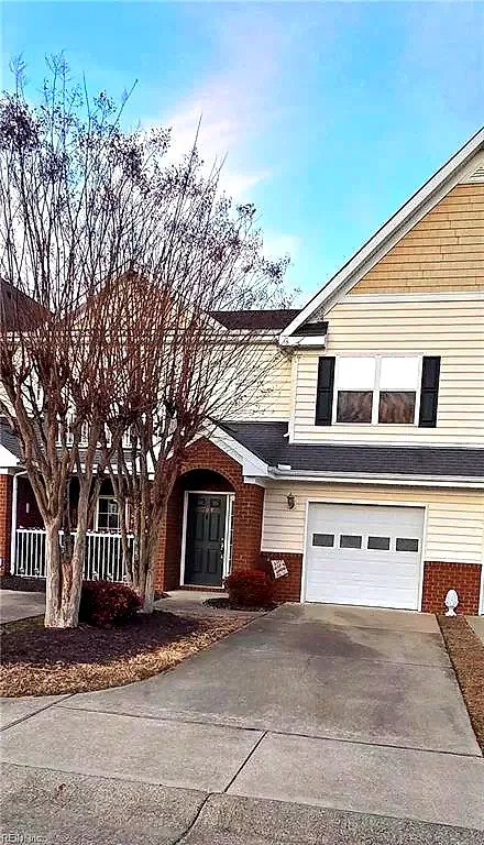 704 Rustads Cir, Williamsburg — photo