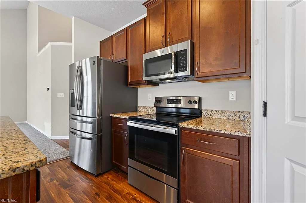 142 Blessing Cir, Suffolk — photo