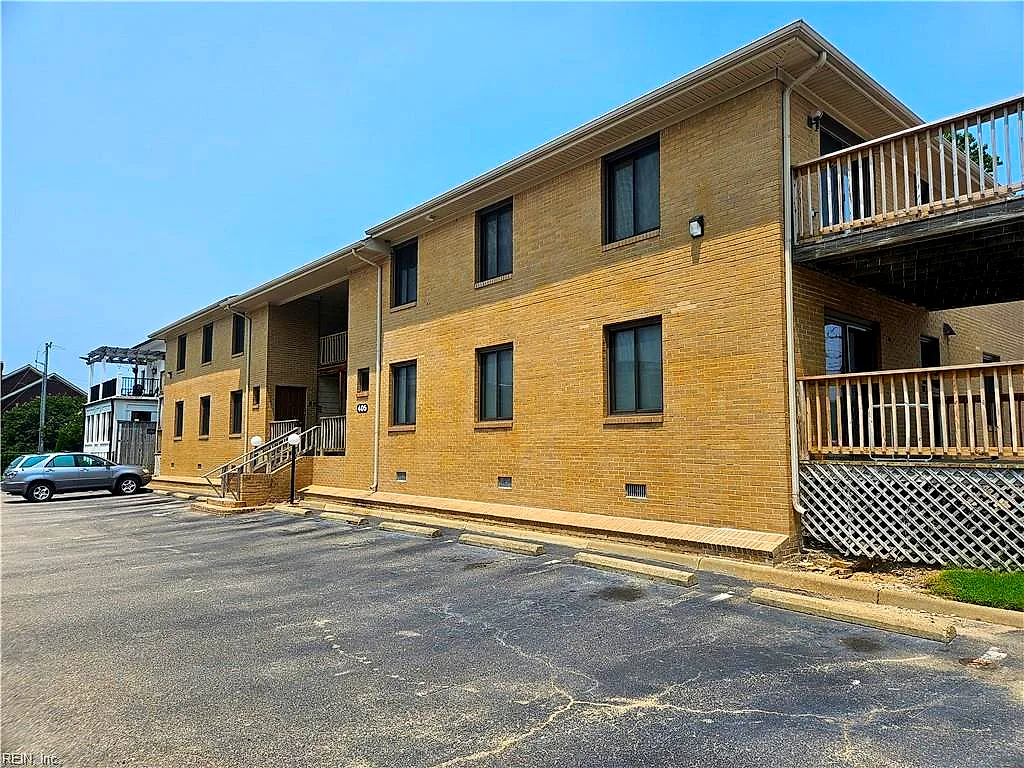 405 32nd St #103, Virginia Beach — photo