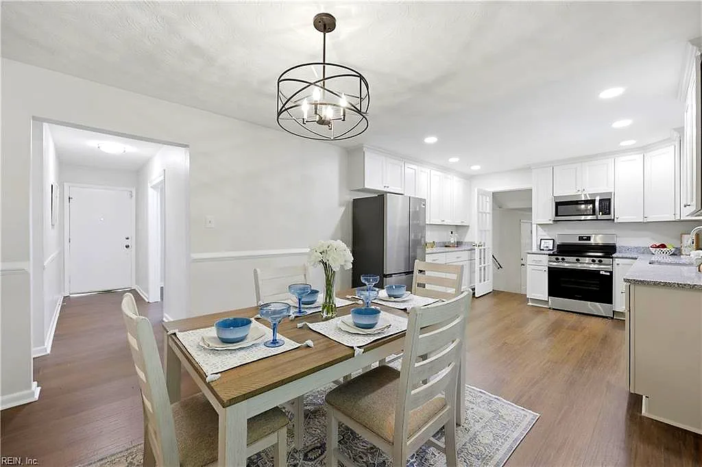 3715 Magnolia Dr, Portsmouth — photo